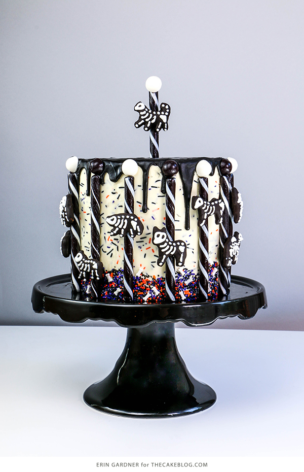 Animal Skeleton Cake made with animal crackers | by Erin Gardner for TheCakeBlog.com