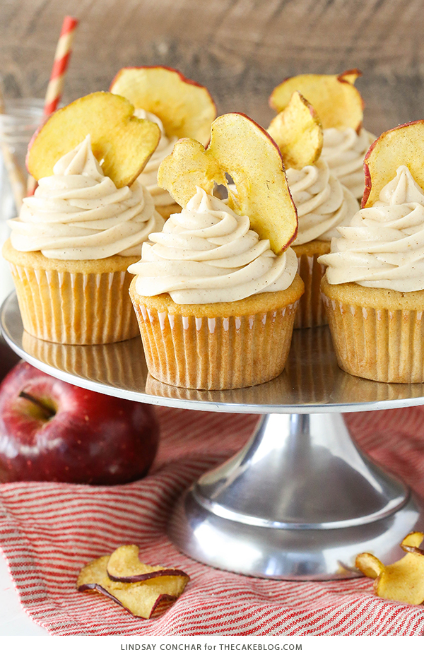Apple Butter Cupcakes - a deliciously easy cupcake recipe with apple butter in both the cupcake and frosting for lots of great apple flavor | by Lindsay Conchar for TheCakeBlog.com