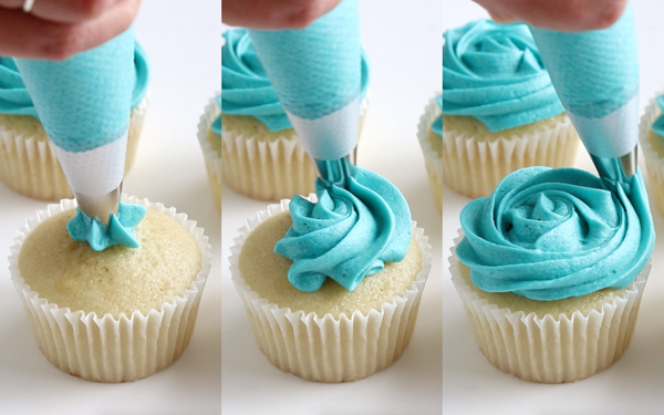 Beach Cupcakes | by Whitney DePaoli for TheCakeBlog.com