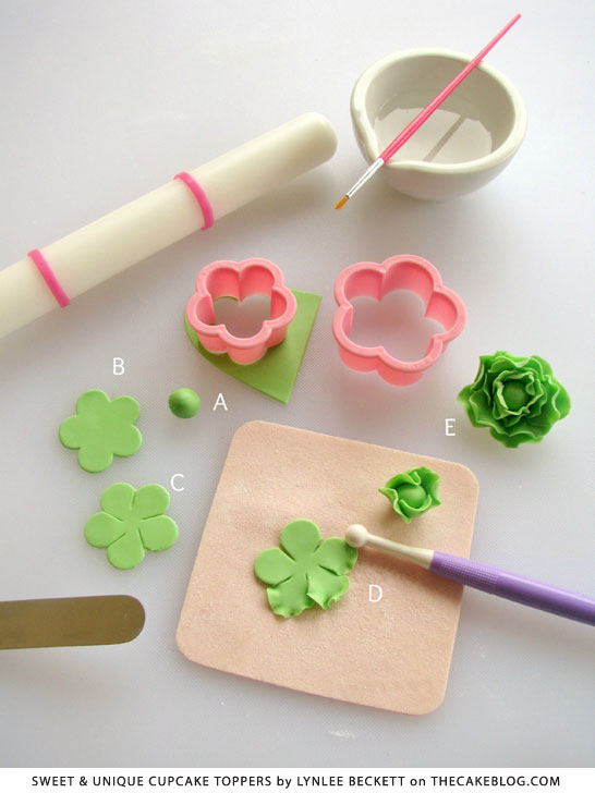 Easter Bunny Garden | tutorial from Sweet & Unique Cupcake Toppers by Lynlee Beckett 