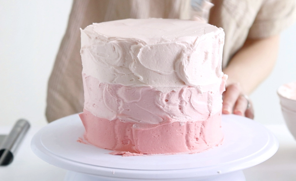 Cactus Cake - how to make a cactus themed cake with ombrè buttercream, edible sand and piped buttercream cacti | by Whitney DePaoli for TheCakeBlog.com