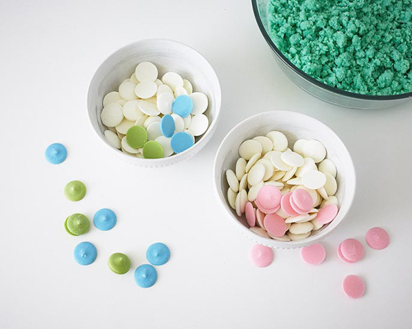 Cake Gems - how to make gem-shaped chocolate truffles filled with cake | by Cakegirls for TheCakeBlog.com