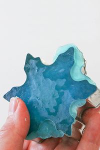 How to make candy snowflakes | by Erin Gardner for TheCakeBlog.com