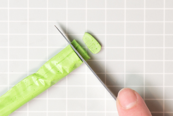 Candy Succulent Cake - how to make a succulent cake with edible candy succulents | by Erin Gardner for TheCakeBlog.com