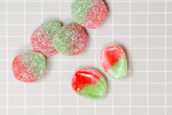 Candy Succulent Cake - how to make a succulent cake with edible candy succulents | by Erin Gardner for TheCakeBlog.com