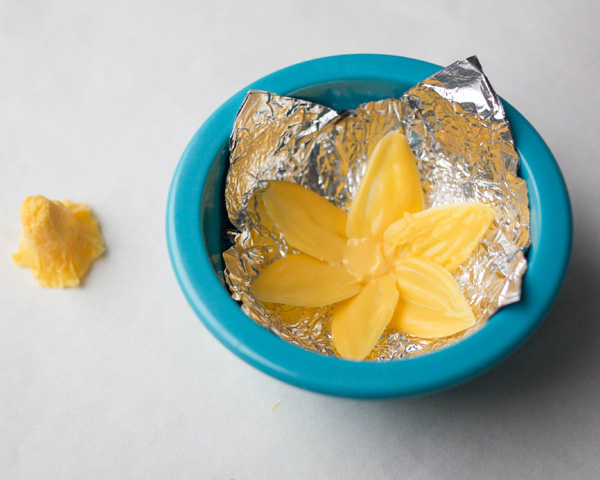 Chocolate Daffodils - how to make a chocolate flower cake, featuring chocolate daffodils | by Erin Gardner for TheCakeBlog.com