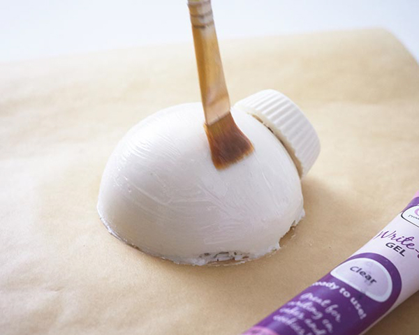 Christmas Ornament Cakes - how to make sparkly, mini ornament cakes for Christmas dessert | by Cakegirls for TheCakeBlog.com