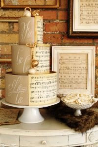 Inspired by Caroling | The 3rd Cake of Christmas by Gateaux Inc. #12CakesOfChristmas