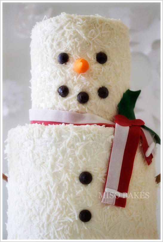 Easy DIY Snowman Cake | by Miso Bakes