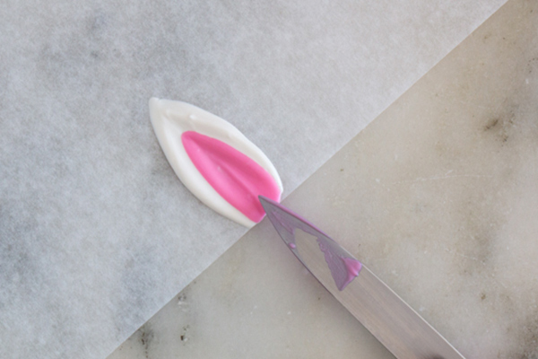 Easter Bunny Cupcakes | by Erin Gardner for TheCakeBlog.com