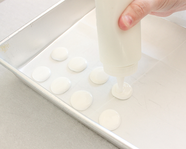 How to make Flower Cookies | by ellenJAY for TheCakeBlog.com