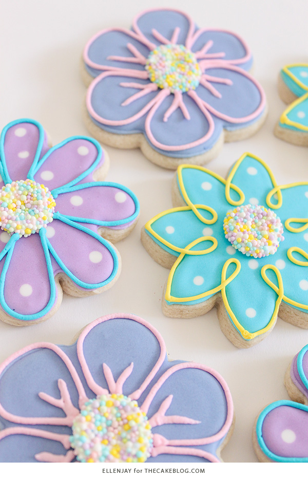 How to make Flower Sugar Cookies | by ellenJAY for TheCakeBlog.com