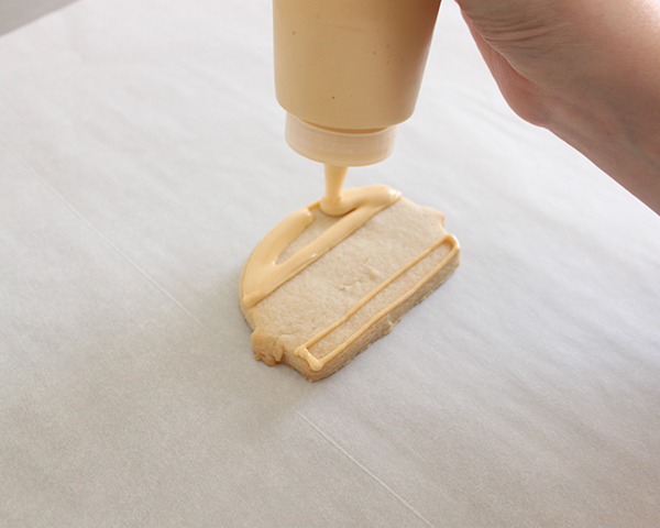 Hamburger Sugar Cookies | by ellenJAY for TheCakeBlog.com