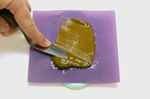 How to stencil-paint a cookie | Mistletoe Cookie Tutorial | by Robin Martin for TheCakeBlog.com