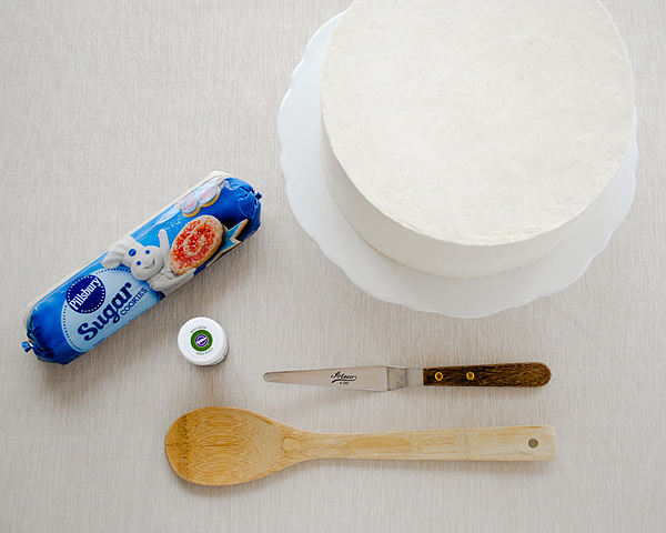 Cookie Moss Cake | how to make edible moss from sugar cookie dough | by Carrie Sellman for TheCakeBlog.com