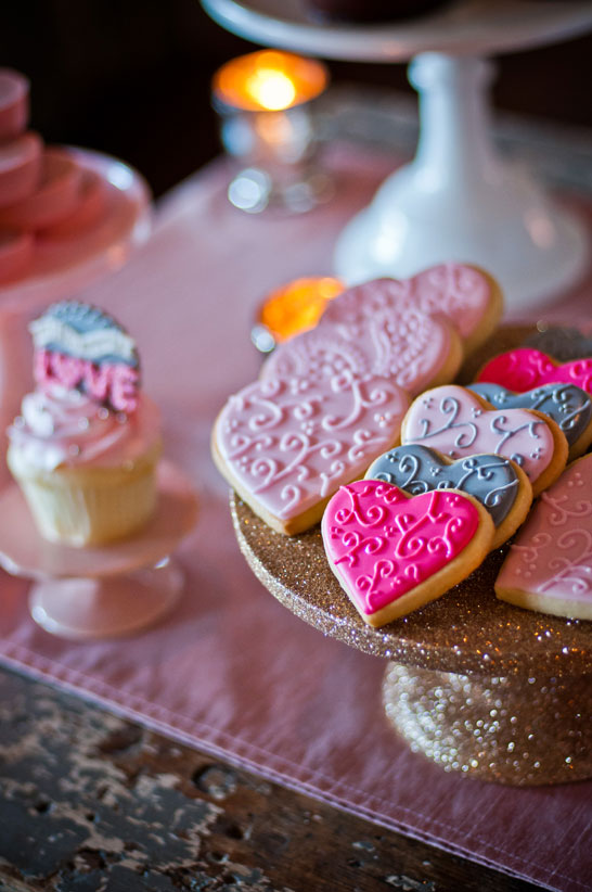 Pink & Gold Valentine's Dessert Table | TheCakeBlog.com