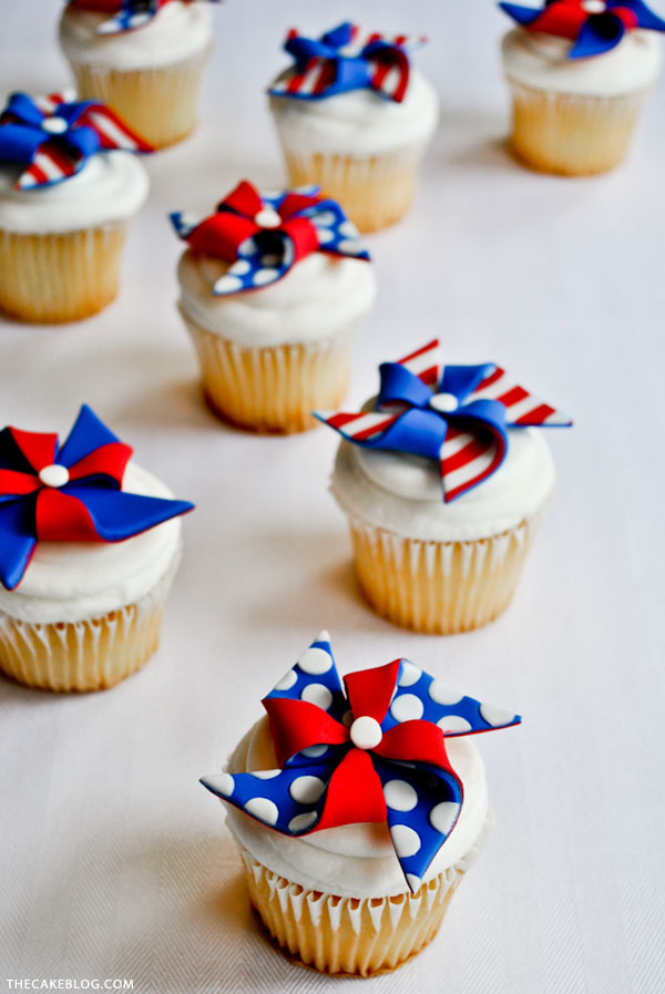 Patriotic Pinwheel Cupcakes | by Carrie Sellman for TheCakeBlog.com