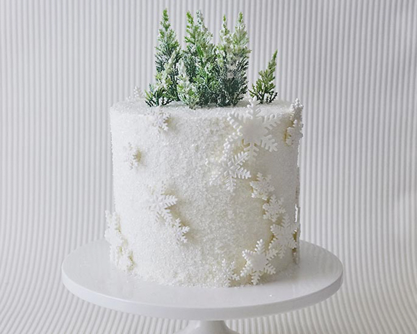 Winter Wonderland Snowflake Cake | by Cakegirls for TheCakeBlog.com